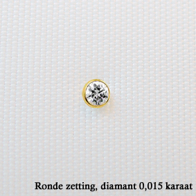 Gouden neuspiercing met diamant (0,015 ronde zetting)